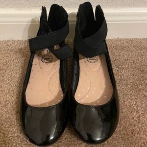 Little girls black flats with ankle strap. Size 13.
